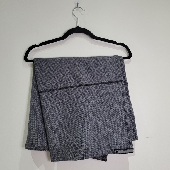 Lululemon Athletica Herringbone scarf - Picture 4 of 7